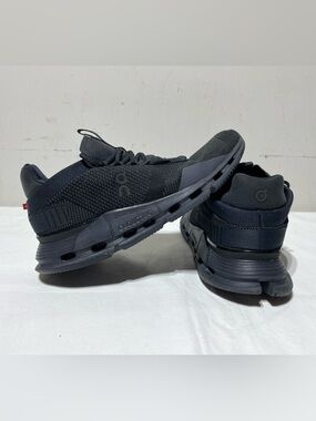 On Cloudnova Black Eclipse Womens 8 Running Shoes Black Lifestyle 26.99814